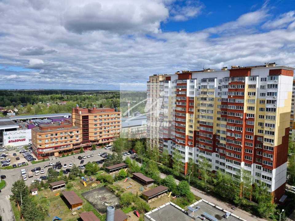 Продается 2-комнатная квартира, площадью 58.00 кв.м. Московская область, Одинцовский район, поселок городского типа ВНИИССОК, улица Рябиновая, дом 4
