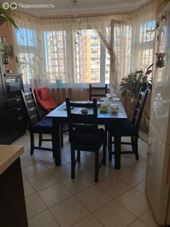 Продается 3-комнатная квартира, площадью 76.00 кв.м. Москва, Московский проспект