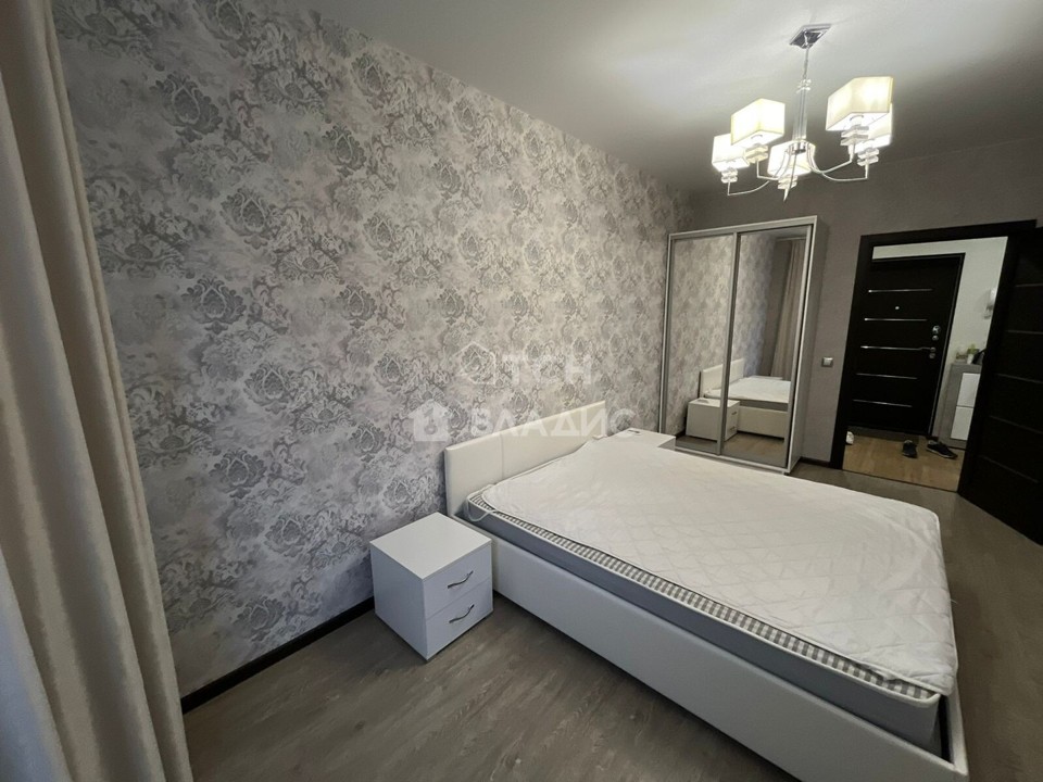 Продается 2-комнатная квартира, площадью 56.60 кв.м. Московская область, Лосино-Петровский городской округ, поселок Свердловский, улица Молодежная, дом 4