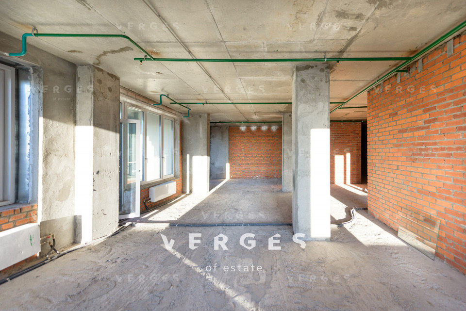 Продается 4-комнатная квартира, площадью 132.00 кв.м. Москва, улица Минская