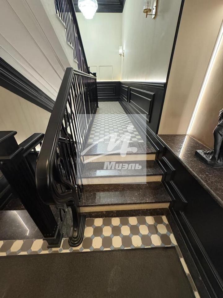 Продается 1-комнатная квартира, площадью 44.50 кв.м. Москва, улица Мясницкая