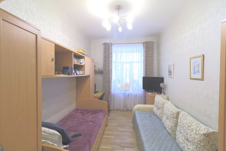 Продается 4-комнатная квартира, площадью 87.80 кв.м. Москва, переулок Трехпрудный, дом 11/13с2