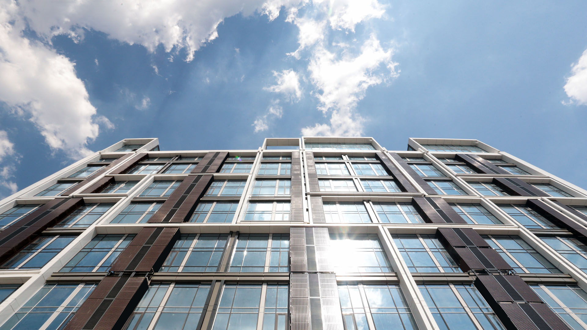 STONE HEDGE и Coldy Group торжественно открыли свой первый комплекс апартаментов - TriBeCa APARTMENTS 
