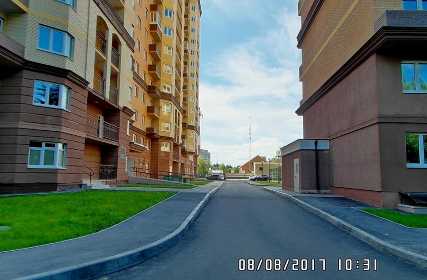 ЖК Лермонтовский в Звенигороде. Московская обл., Звенигород, Нахабинское ш., 1 корп. 1-3