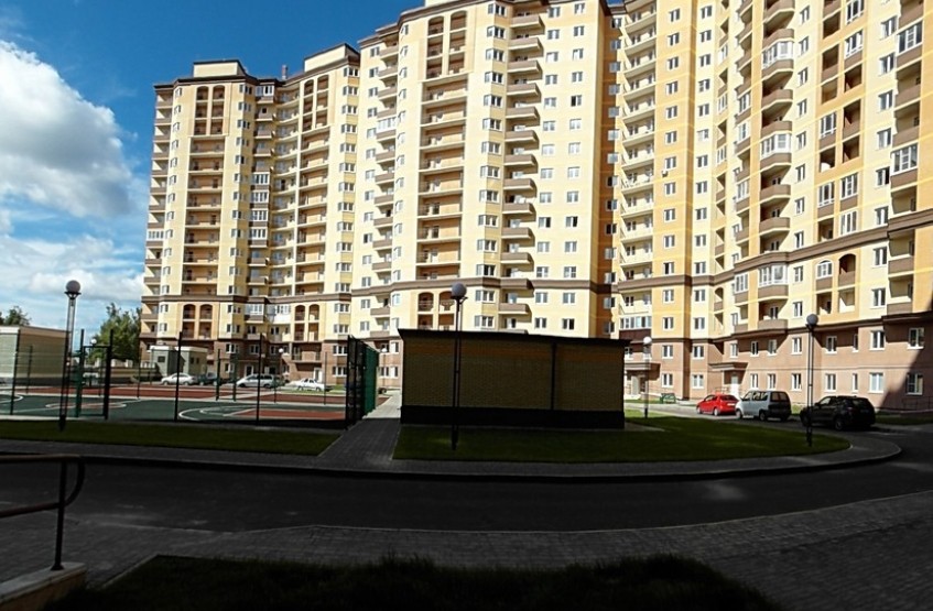 ЖК Лермонтовский в Звенигороде. Московская обл., Звенигород, Нахабинское ш., 1 корп. 1-3