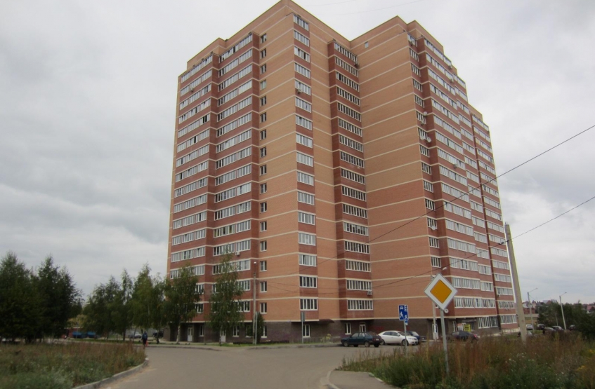 Жилой дом на улице  Чайковского. Московская обл., Сергиев Посад, Чайковского ул., 20