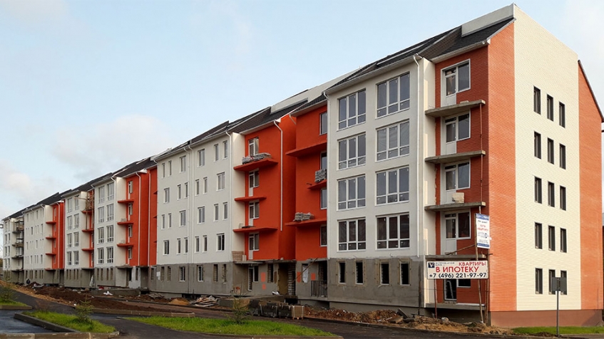 Жилой дом в Яхроме. Московская обл., Дмитровский р-н, Яхрома, Бусалова ул., 10